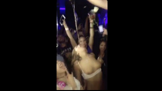 Caiu na net novinhas bêbadas na balada